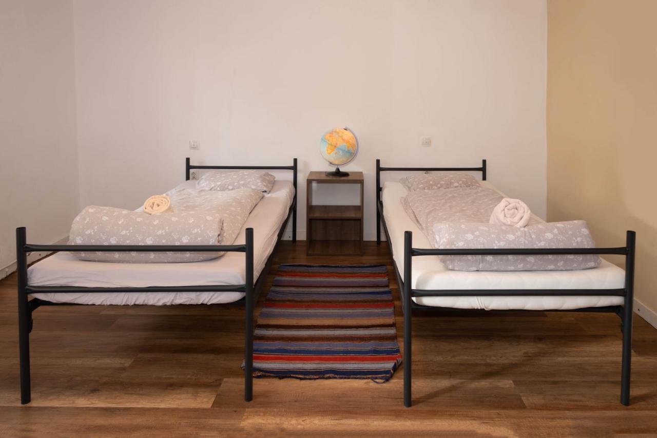 Zen Hostel Kaloşvar Dış mekan fotoğraf